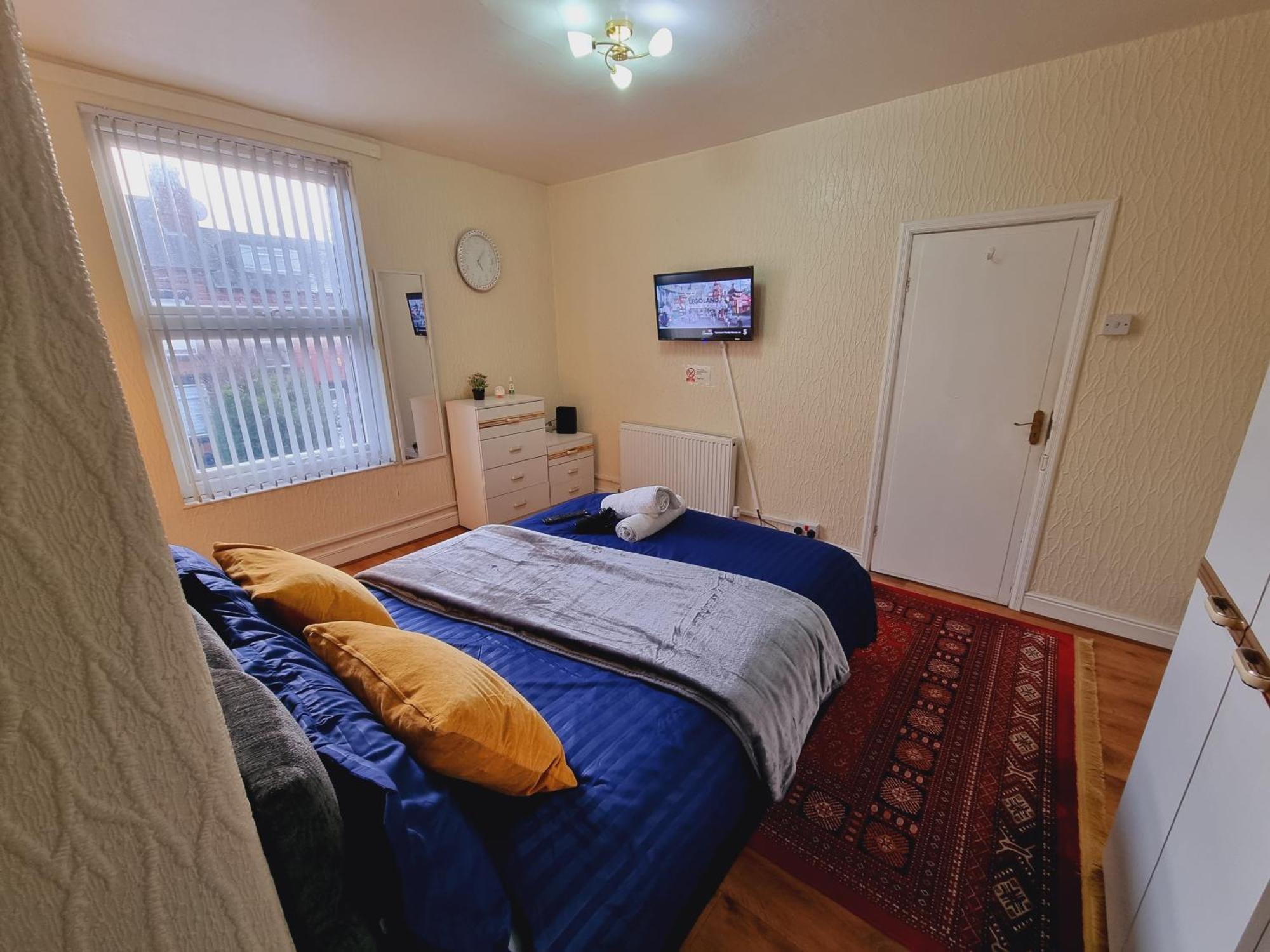 Отель Bright Sunny, Double Bed With Garden, Tv And Wi-Fi Лидс Экстерьер фото