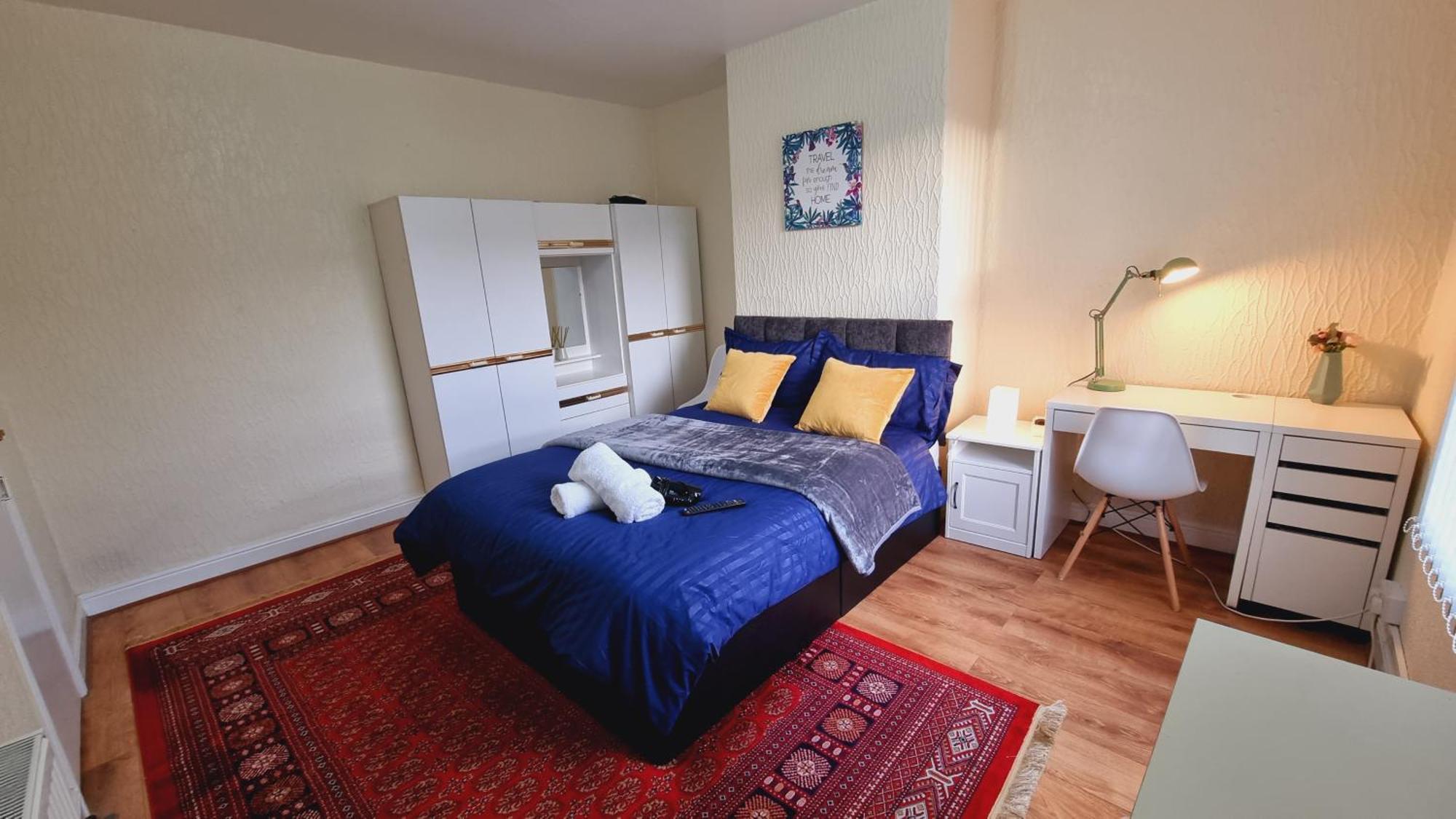 Отель Bright Sunny, Double Bed With Garden, Tv And Wi-Fi Лидс Экстерьер фото